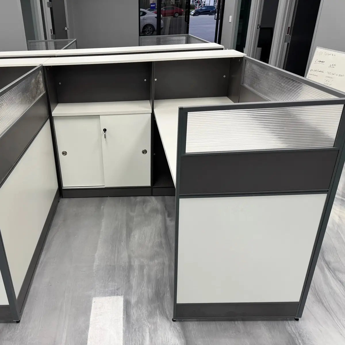 Norven · L-Shaped Cubicle Office Workstation